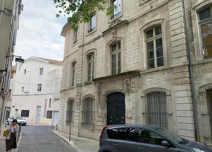 Studio Centre Avec Terrasse